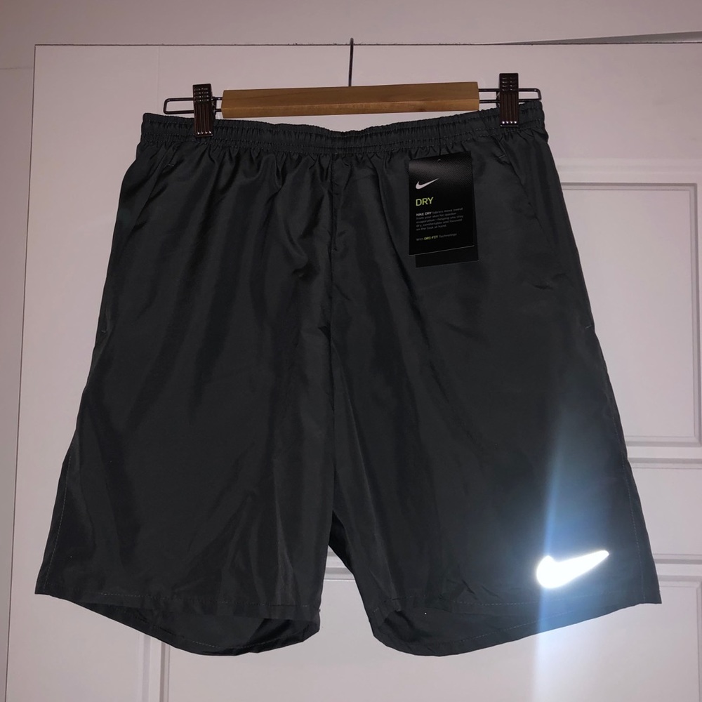 NWT Medium Nike men’s 7in gym shorts